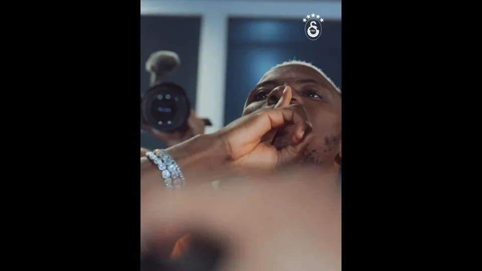 osimhen receção galatasaray