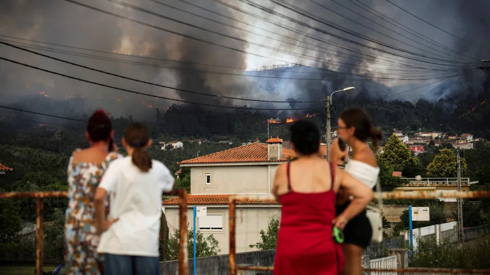 incêndio, fogo, fumo, gondomar, populares