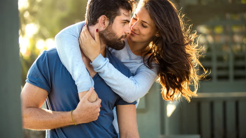 casal atraente, signos