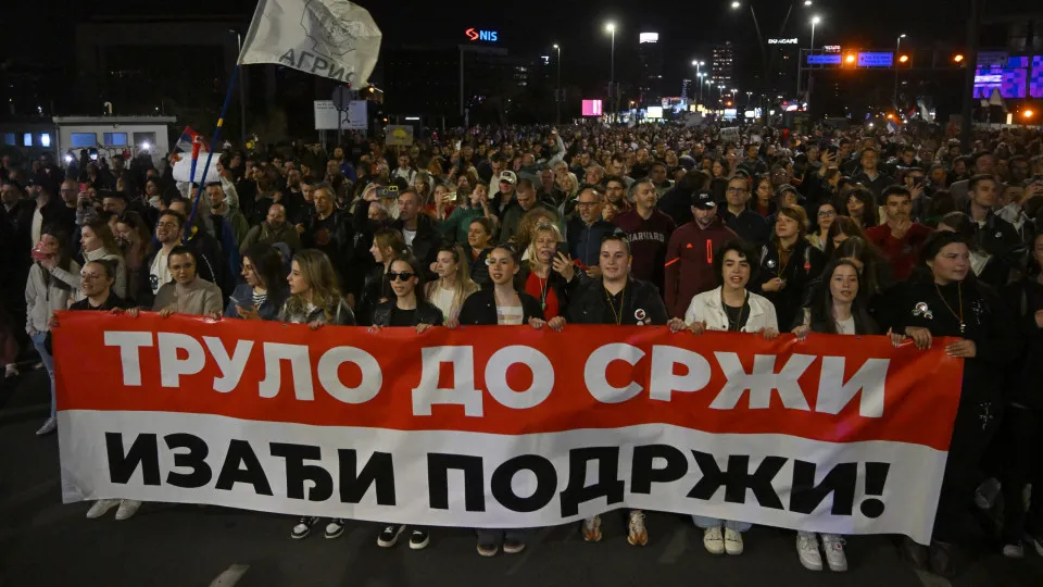manifestação contra governo sérvio, acidente de Novi Sad