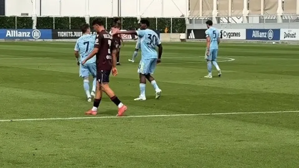 Francisco Conceição já 'desconta' pela Juventus e assinala grande golo