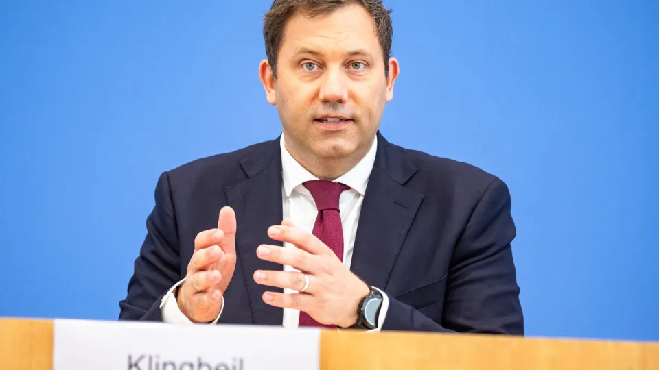 vice-chanceler e ministro das Finanças alemão, Lars Klingbeil,