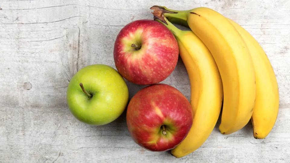 maçãs, banana
