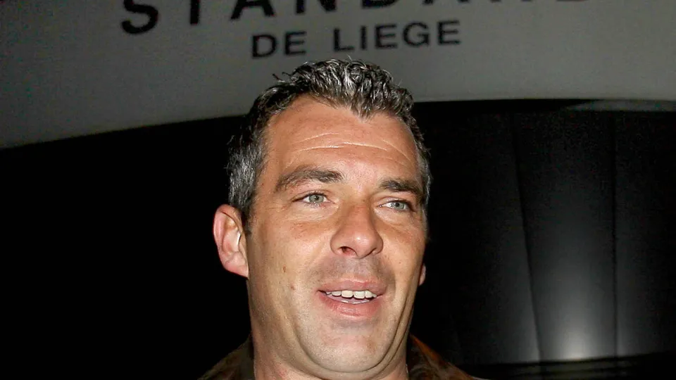 Liege, BELGIUM:  Portuguese defender Jorge Costa is pictured prior to signing a new contract with the Standard Liege football team, 05 December 2005, in Liege. AFP PHOTO BELGA PHOTO MICHEL KRAKOWSKI  (Photo credit should read MICHEL KRAKOWSKI/AFP via Gett
