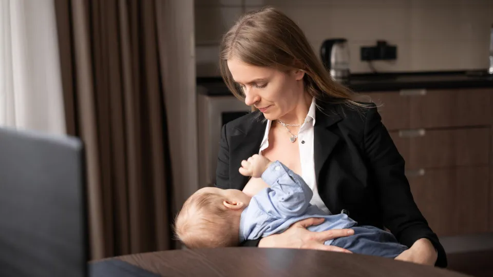 amamentação, maternidade, trabalho, emprego, filhos, paternidade