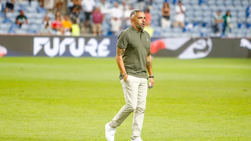 Rui Borges is the head coach of Sporting CP during the Portugal Candido de Oliveira Super Cup final football match at the Estadio Algarve in Faro, Portugal, on July 31, 2025. (Photo by Valter Gouveia/NurPhoto via Getty Images)