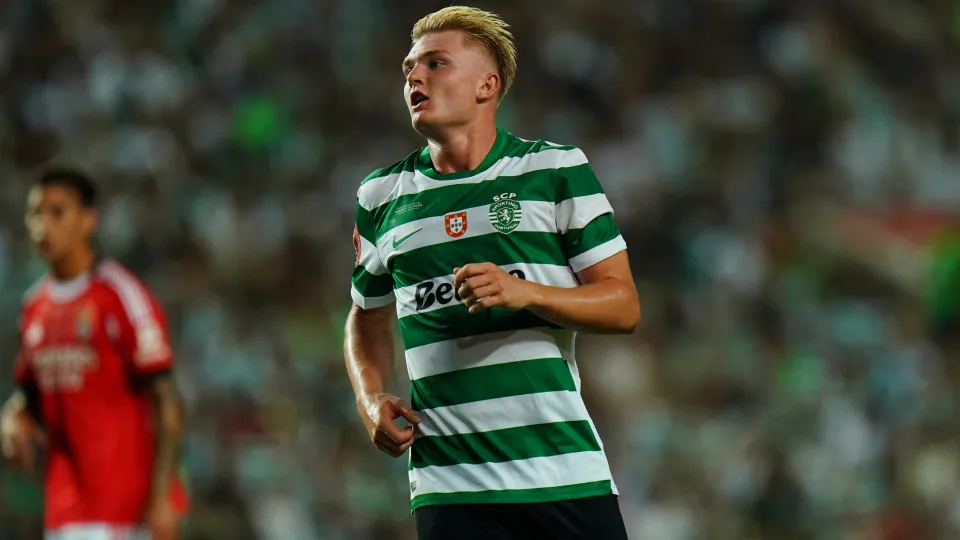 FARO, PORTUGAL - JULY 31: Conrad Harder of Sporting CP during the Portuguese Super Cup match between Sporting CP and SL Benfica at Estadio Algarve on July 31, 2025 in Faro, Portugal.  (Photo by Gualter Fatia/Getty Images)