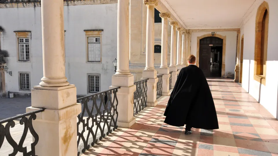 Universidade de Coimbra ; Ensino Superior ; Estudante