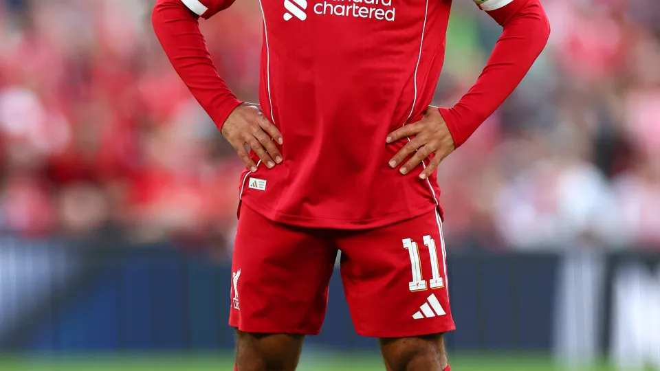LIVERPOOL, ENGLAND - AUGUST 04: Mohamed Salah of Liverpool looks on during the pre-season friendly match between Liverpool v Athletic Club Bilbao at Anfield on August 04, 2025 in Liverpool, England. (Photo by Chris Brunskill/Fantasista/Getty Images)