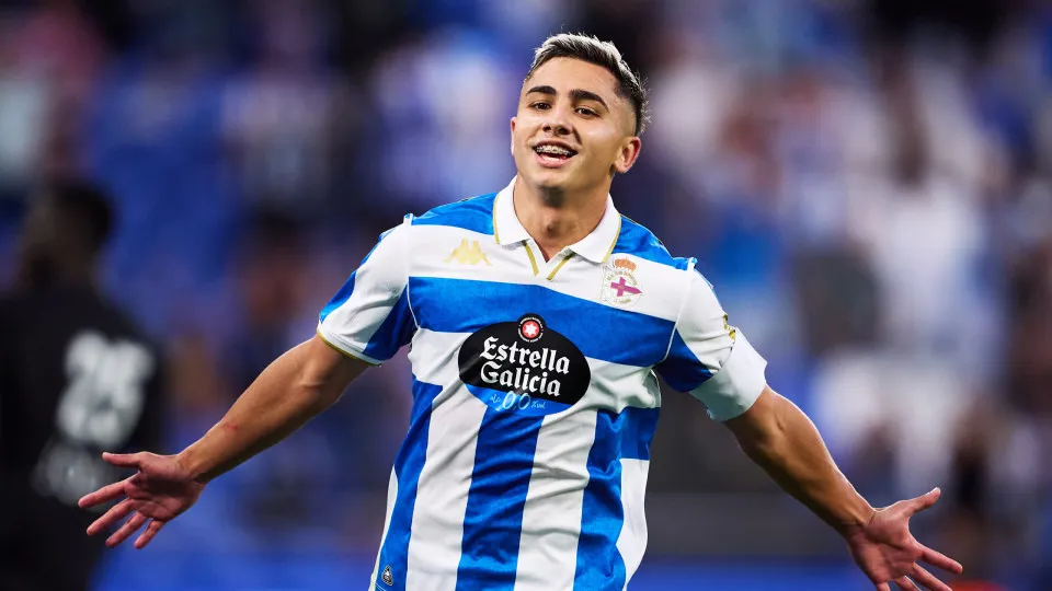 LA CORUNA, SPAIN - AUGUST 09: Yeremay Hernández of Deportivo La Coruna celebrates after scoring their side's second goal during the Trofeo Teresa Herrera match between Deportivo La Coruna and Le Havre at Riazor Stadium on August 09, 2025 in La Coruna, Spa