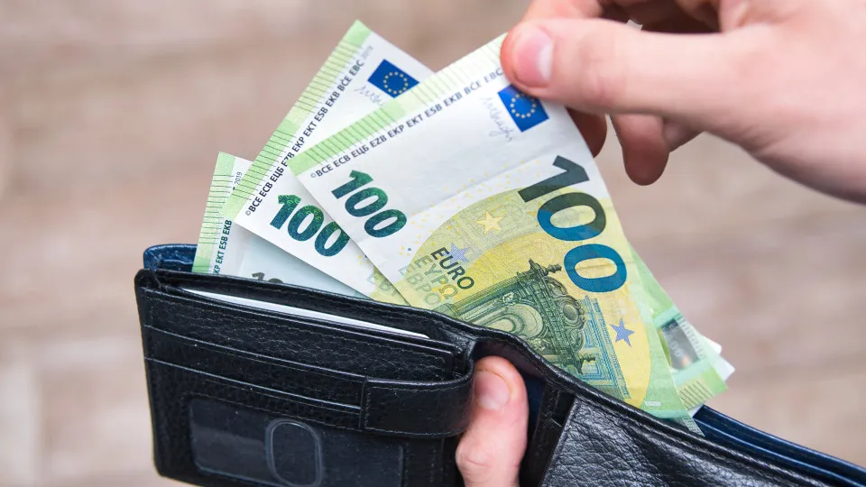 Não se esqueça que salário é diferente este mês: Saiba com o que contar