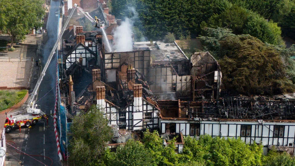 Incêndio, Raven Hotel, 