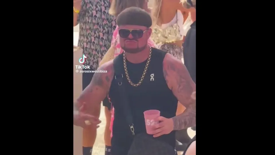 Corte à tigela torna-o viral e numa semana Jack viu a sua vida mudar