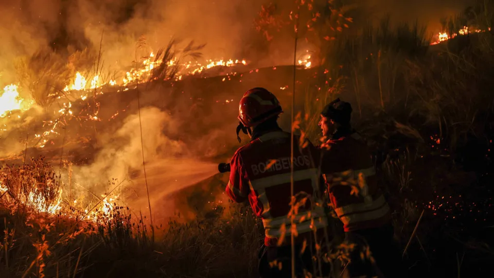 Incêndios em Portugal ; Trancoso ; Bombeiros