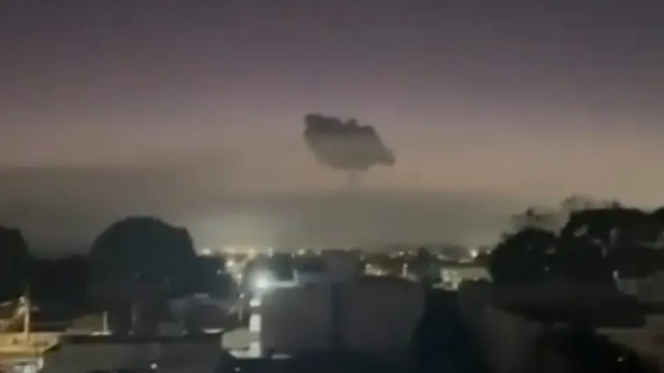 Explosão, Fábrica