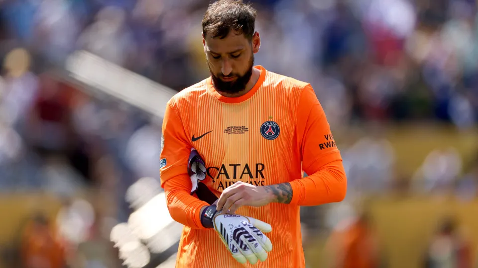 EAST RUTHERFORD, NEW JERSEY - JULY 13: Gianluigi Donnarumma #1 of Paris Saint-Germain looks on during the FIFA Club World Cup 2025 Final match between Chelsea FC and Paris Saint-Germain at MetLife Stadium on July 13, 2025 in East Rutherford, New Jersey. (