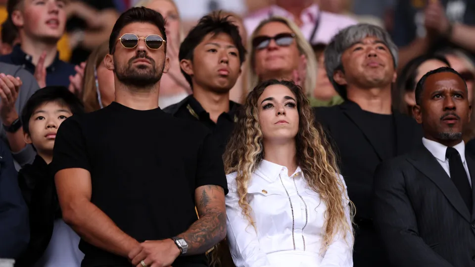 WOLVERHAMPTON, ENGLAND - AUGUST 16: Rute Cardoso, wife of the late Diogo Jota reacts to tributes of the Wolverhampton Wanderers fans during the Premier League match between Wolverhampton Wanderers and Manchester City at Molineux on August 16, 2025 in Wolv