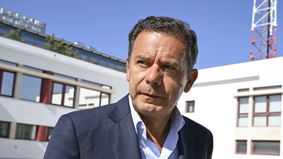 Luís Montenegro, primeiro-ministro, 