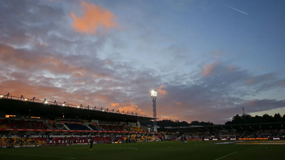 BARCELOS, PORTUGAL - SEPTEMBER 03: . General view inside the stadium during the Liga Portugal Bwin match between Gil Vicente and FC Porto at Estadio Cidade de Barcelos on September 3, 2022 in Barcelos, Portugal. (Photo by Diogo Cardoso/DeFodi Images via G