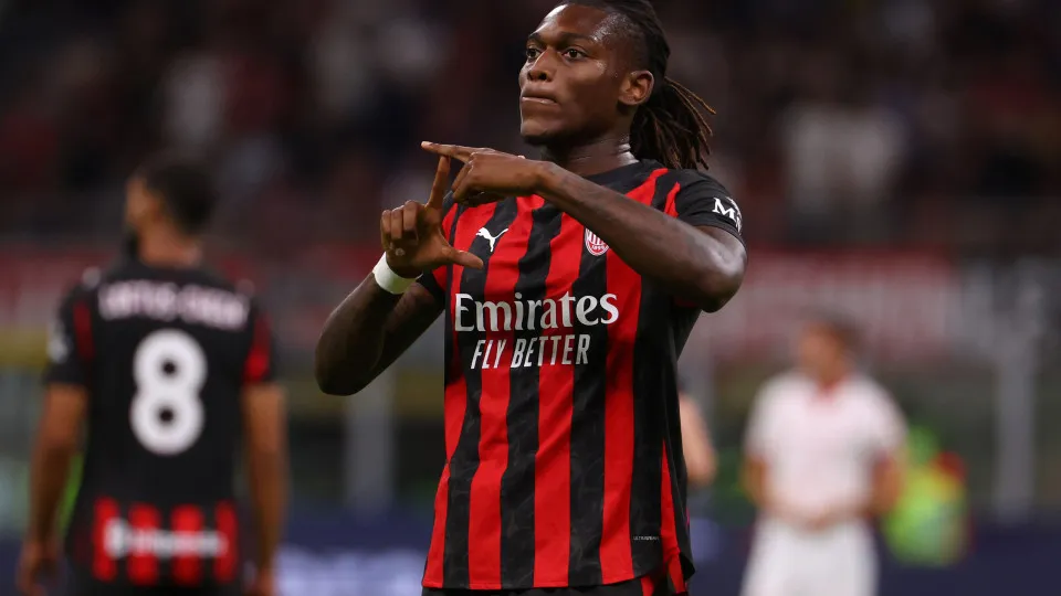 MILAN, ITALY - AUGUST 17: Rafael Leao of AC Milan celebrates after scoring his team's first goal during the Coppa Italia match between AC Milan and SSC Bari at Stadio San Siro on August 17, 2025 in Milan, Italy. (Photo by Francesco Scaccianoce/Getty Image