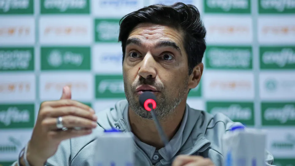 CURITIBA, BRAZIL - SEPTEMBER 1: Abel Ferreira, head coach of Palmeiras speaks during a press conference after the match between Athletico Paranaense and Palmeiras as part of Brasileirao 2024 at Arena da Baixada on September 1, 2024 in Curitiba, Brazil. (P