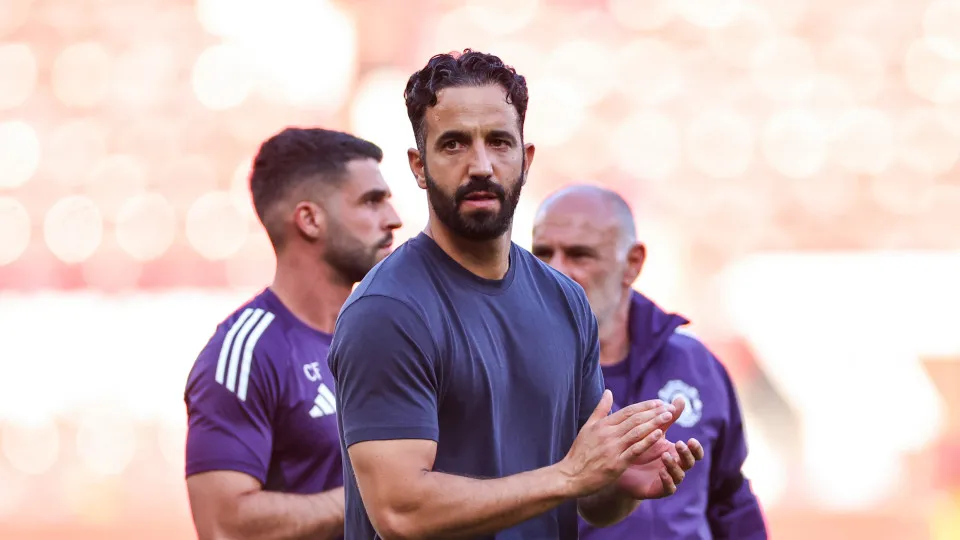 "Tenho pena de Amorim. Não há treinador que consiga salvar o United"