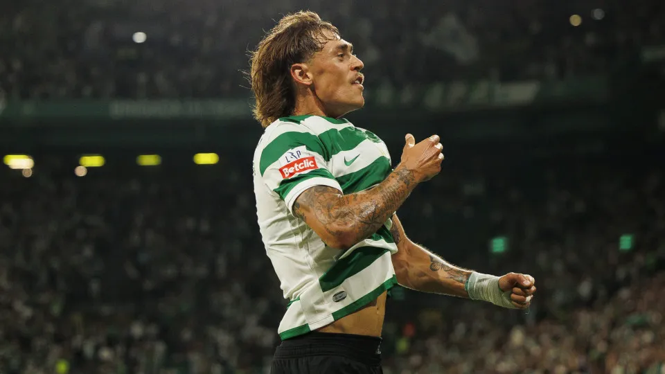 LISBON, PORTUGAL - AUGUST 17: Ricardo Mangas of Sporting celebrates his goal during the Primeira Liga match between Sporting CP and FC Arouca at Estádio José Alvalade on August 17, 2025 in Lisbon, Portugal. (Photo by Maciej Rogowski/Eurasia Sport Images/G
