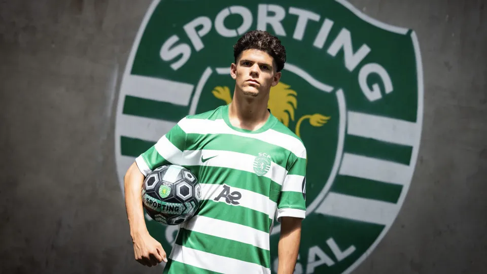 Oficial: Sporting contrata jovem português que já passou pelo Benfica