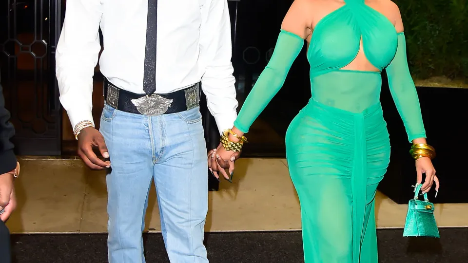 NEW YORK, NEW YORK - SEPTEMBER 13: Offset and Cardi B are seen on September 13, 2023 in New York City. (Photo by Raymond Hall/GC Images )
