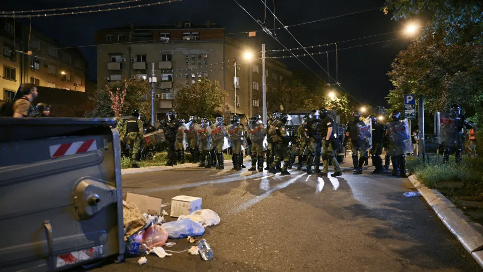 sérvia protesto
