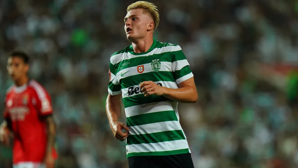 FARO, PORTUGAL - JULY 31: Conrad Harder of Sporting CP during the Portuguese Super Cup match between Sporting CP and SL Benfica at Estadio Algarve on July 31, 2025 in Faro, Portugal.  (Photo by Gualter Fatia/Getty Images)