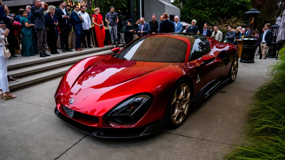 Alfa Romeo 33 Stradale