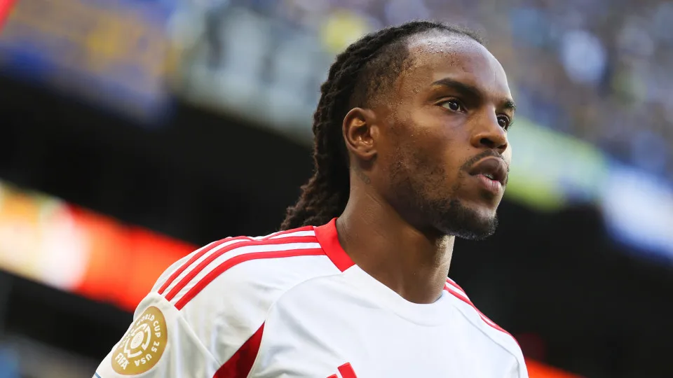 Renato Sanches em negociações com o Estrela da Amadora
