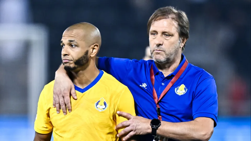 Ex-FC Porto Yacine Brahimi recebe importante prémio no Qatar