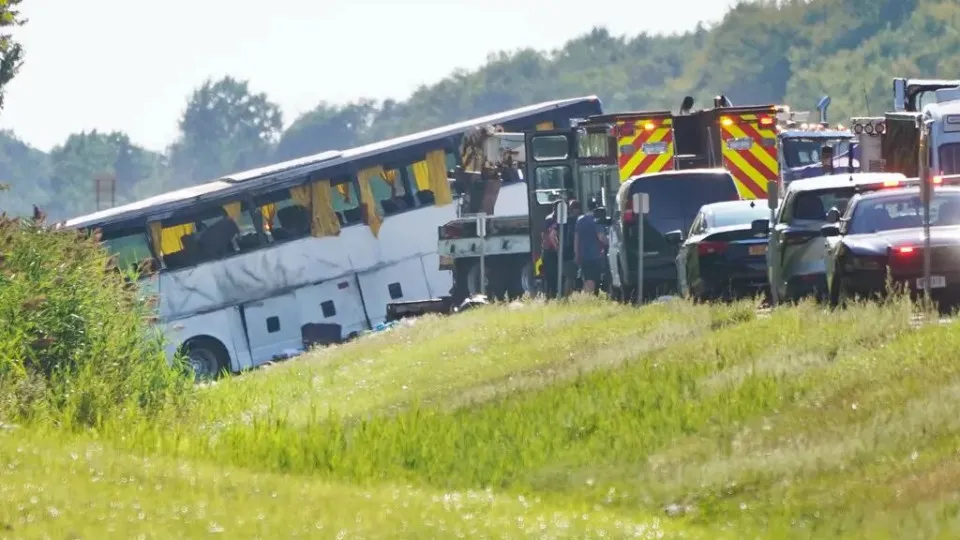 EUA: Despiste de autocarro fez cinco mortos. "Condutor estava distraído"