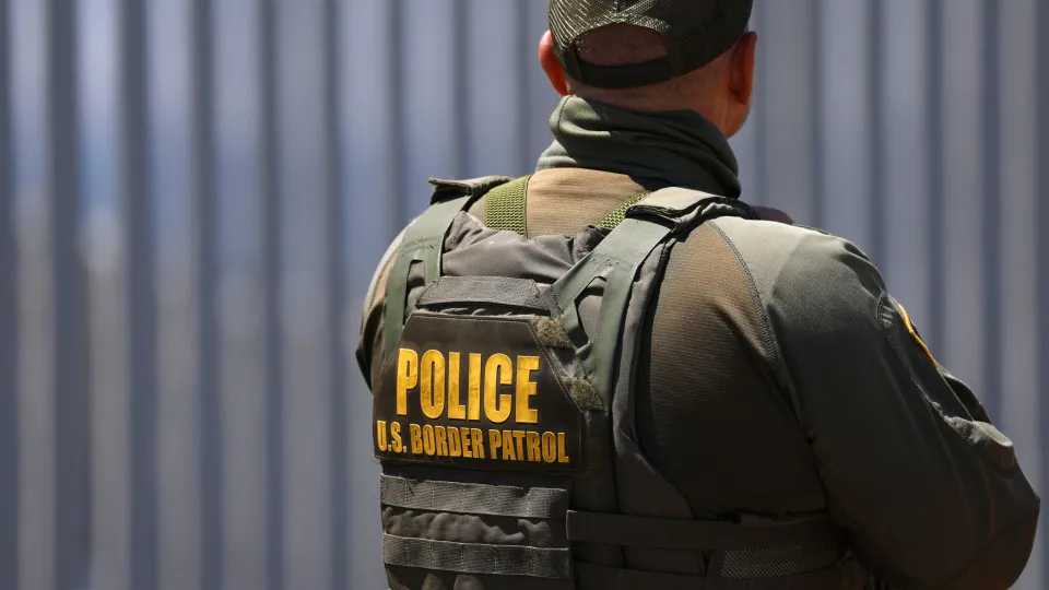 Onze africanos e um jamaicano deportados pelos EUA regressam a casa