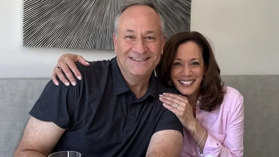 Kamala Harris e Doug Emhoff