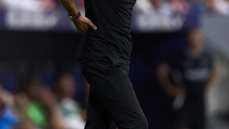 MADRID, SPAIN - AUGUST 23: Diego Pablo Simeone head coach of Atletico de Madrid reacts during the LaLiga EA Sports match between Atletico de Madrid and Elche CF at Wanda Metropolitano on August 23, 2025 in Madrid, Spain. (Photo by Diego Souto/Getty Images