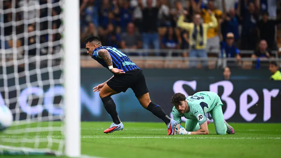 MILAN, ITALY - AUGUST 25: Lautaro Martinez of FC Internazionale scores their team's third goal during the Serie A match between FC Internazionale and Torino FC at Giuseppe Meazza Stadium on August 25, 2025 in Milan, Italy. (Photo by Mattia Ozbot - Inter/I