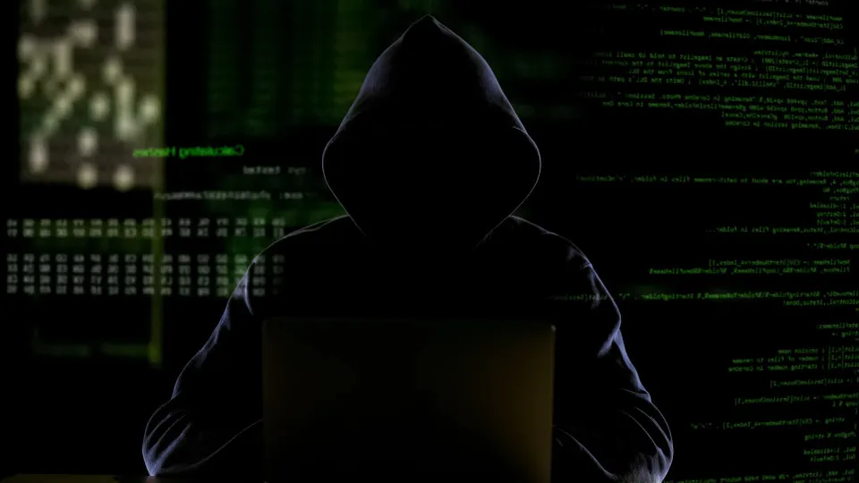 PJ detém sete pessoas por 'sextortion'. Crime rendeu milhares de euros