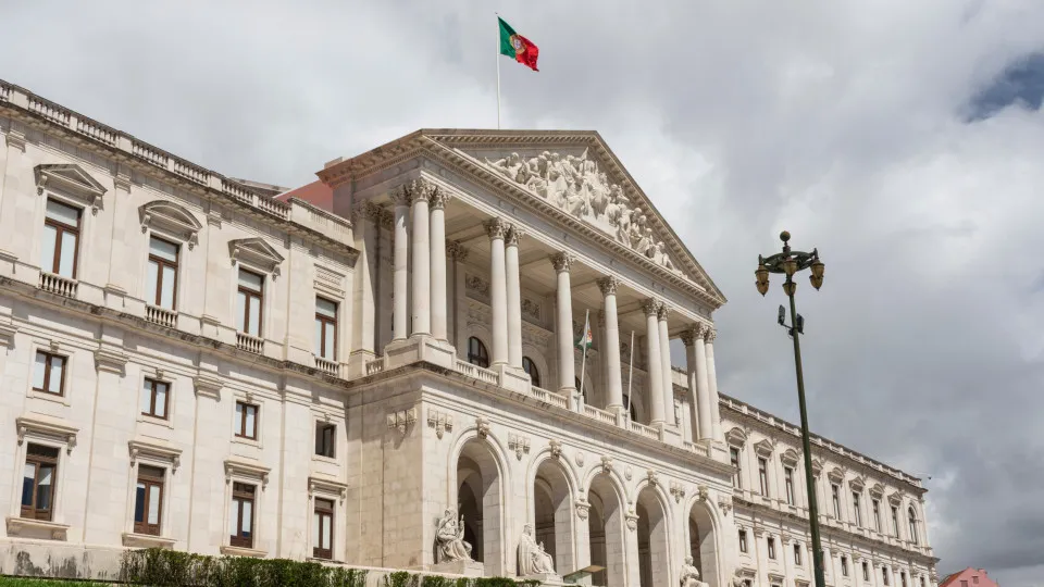"Decidimos agir". Jovens marcam manifestação pelo Prémio Salarial