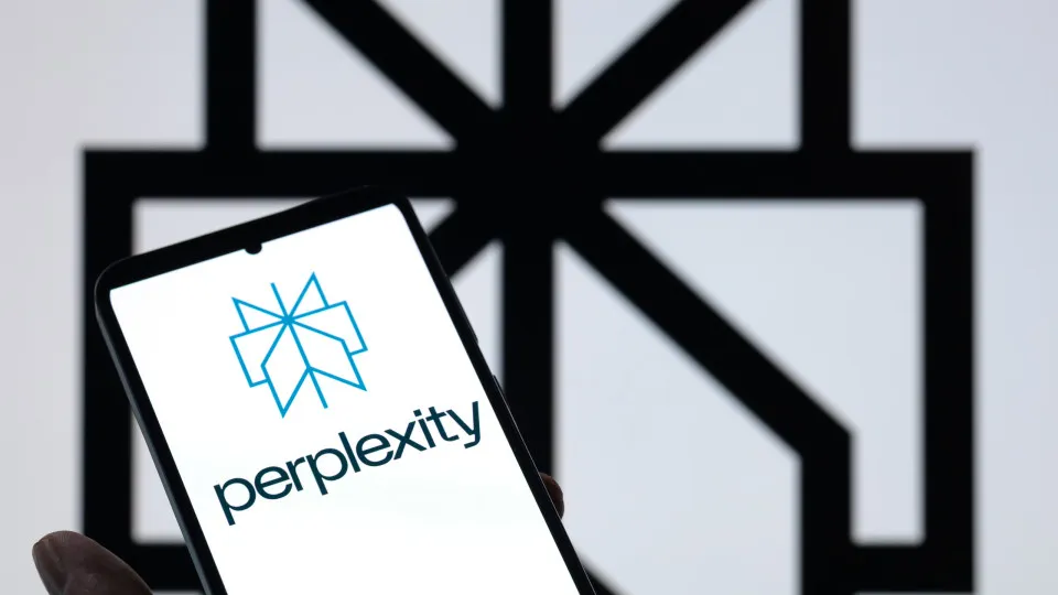 Perplexity acusada de roubar artigos a órgãos de comunicação social