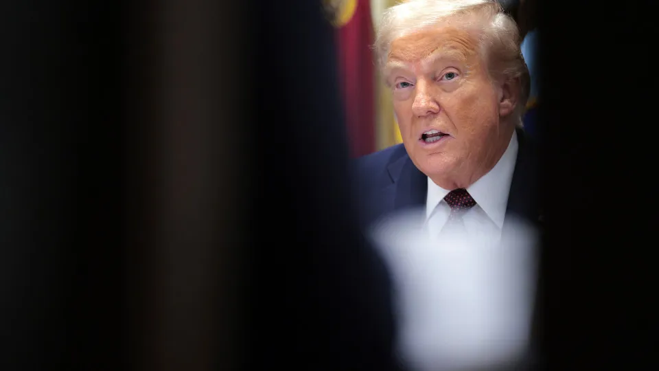 Trump admite pedir pena de morte a autores de homicídios em Washington