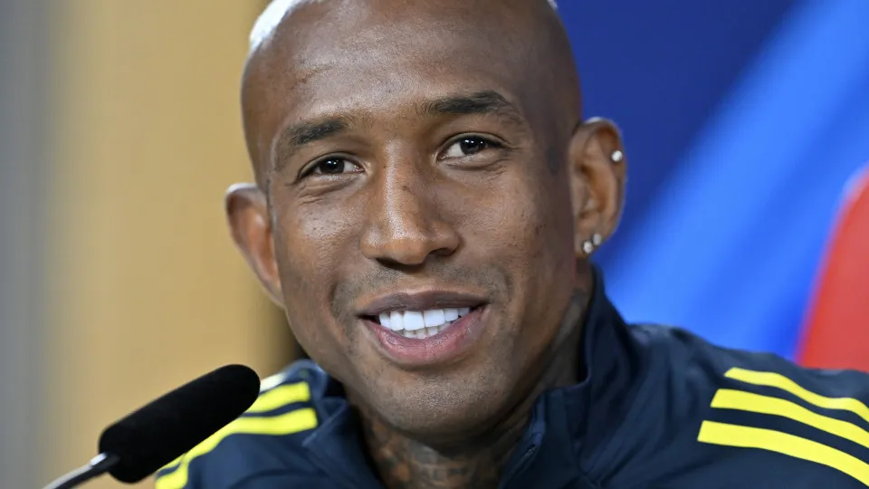 Talisca recorda passagem pelo Benfica e admite: "Acho que fala por si..."