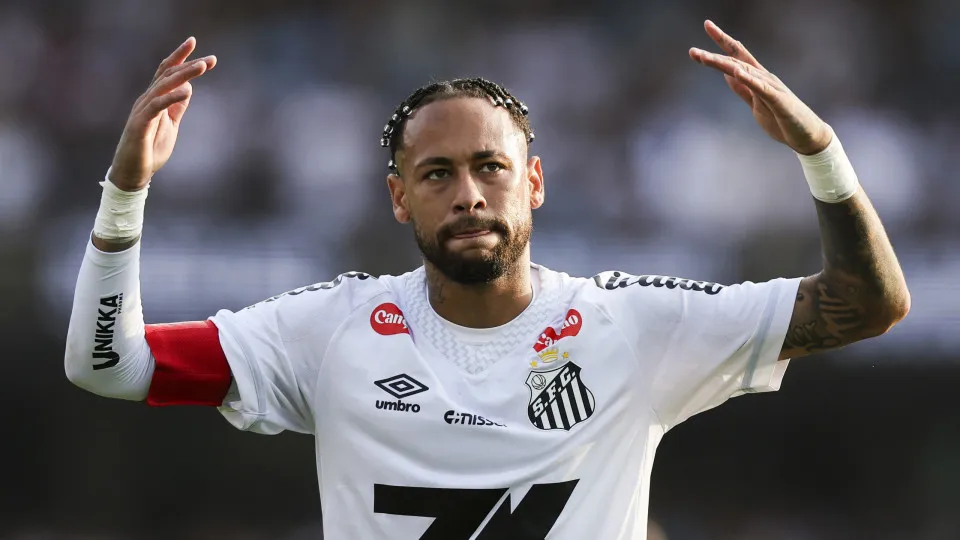 'Lenda' brasileira arrasa Neymar: "Não serve como exemplo para ninguém"