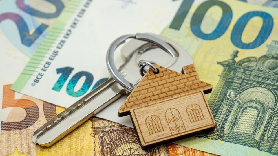 Mais de 129 mil vão receber apoio à renda (e com retroativos). Quando?