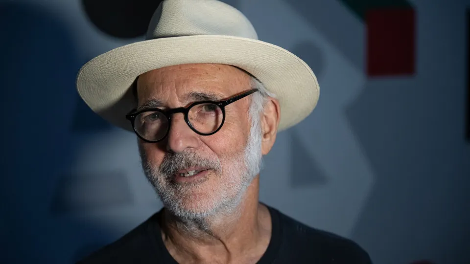 Músico Ludovico Einaudi em Lisboa para dois concertos de piano em março