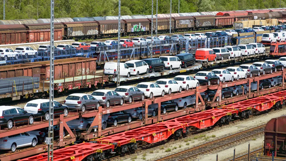 Transição automóvel. Setor pede à UE adaptação à realidade atual