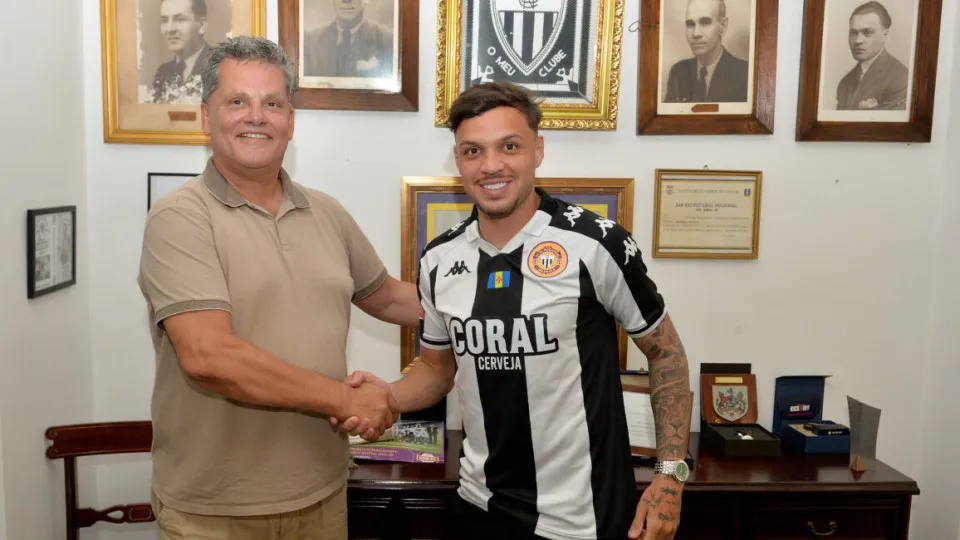 Oficial: Médio brasileiro Daniel Júnior assina pelo Nacional