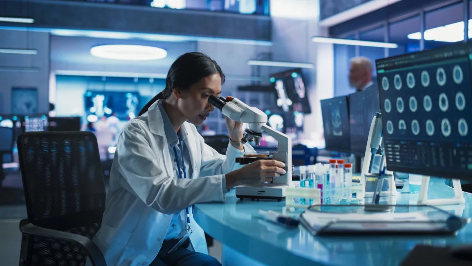 Cientistas fazem descoberta revolucionária para diagnosticar Covid longa